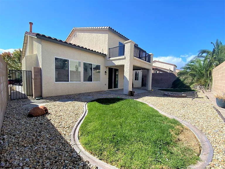 9222 Avon Park Ave — Photo 45