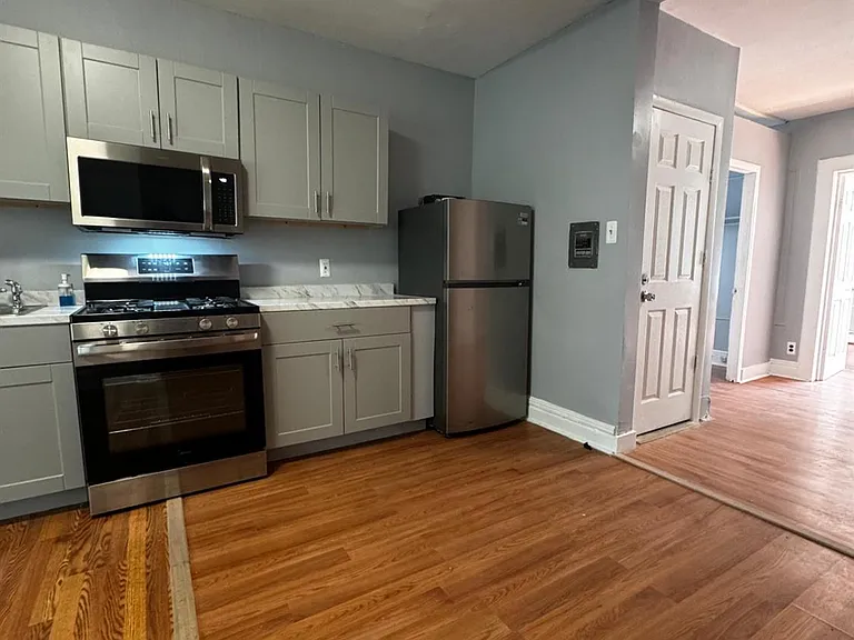 830 S 16th St #3 — Photo 12