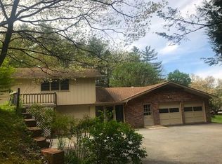 120 Music Ln, Sylva, NC 28779