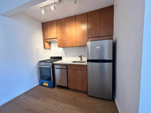 17545 88th Ave APT 6S