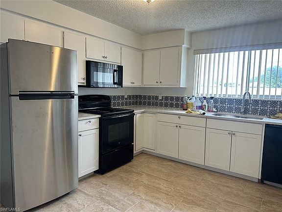 2nd image of 1018 Cape Coral Pkwy W