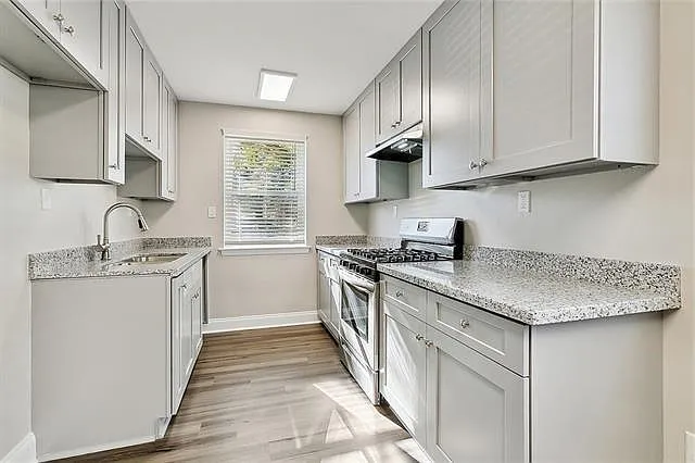 3 bed, 1.5 bath, 1337 sqft, $1,800 — Photo 3
