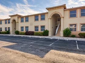 15417 Bellamar Cir, Fort Myers, FL
