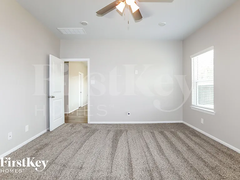 811 Steam Ridge Ln — Photo 11