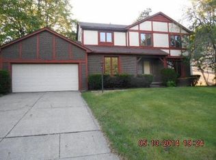 2079 Walnut Hill Park Dr, Columbus, OH 43232