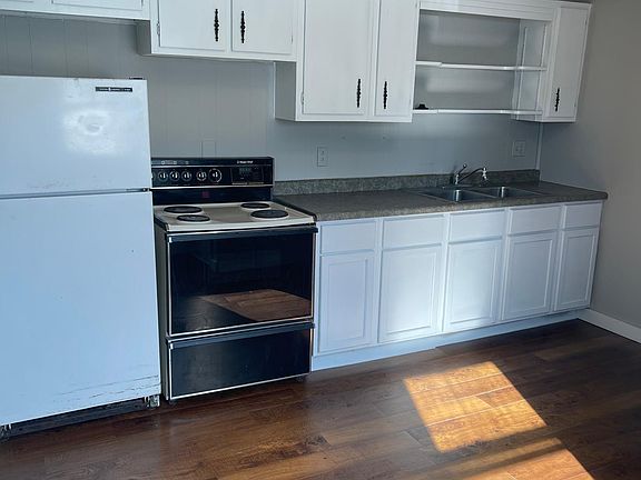 5th image of 9 W Water St #9
