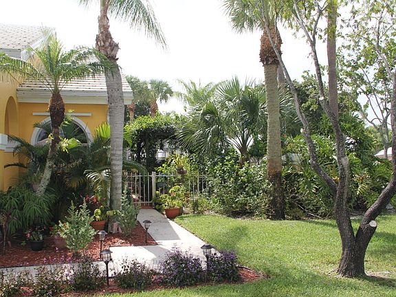 5th image of 2385 Saratoga Bay Dr