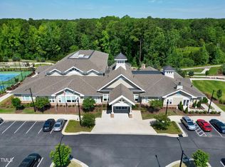 633 Hatters Creek Ln, Wake Forest, NC 27587
