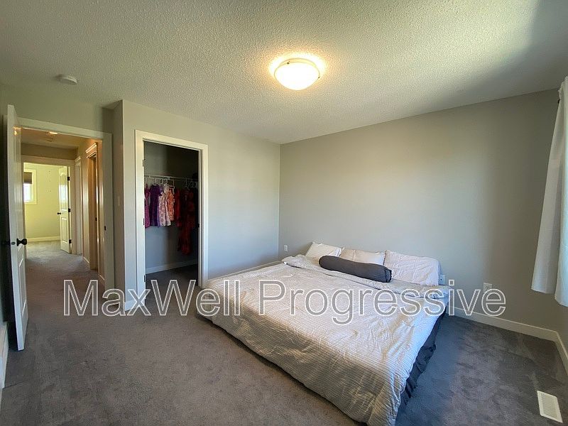 Edmonton Townhouse for rent - 3 Bedrooms — photo 7