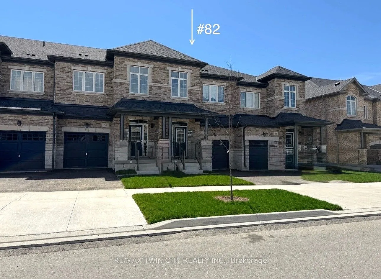 3 bed, $2,950 — Photo 2