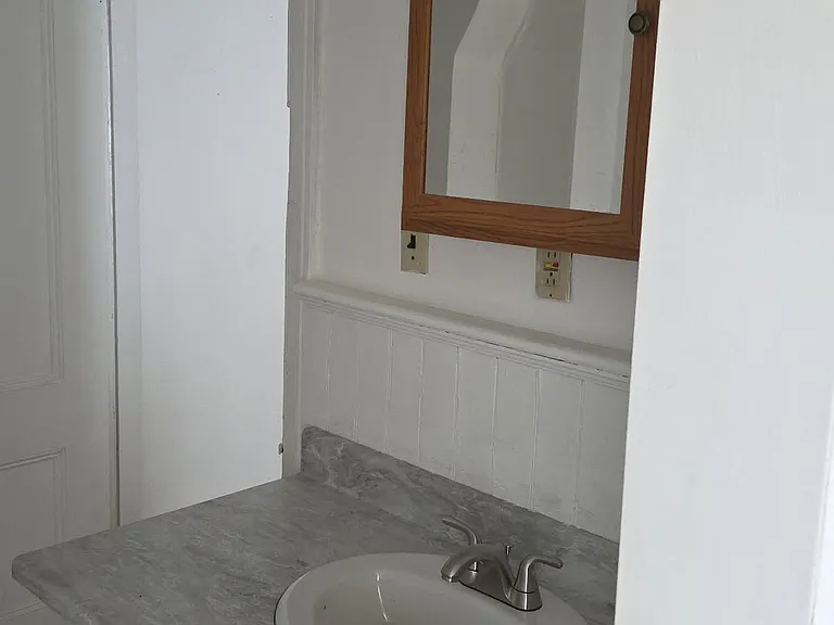 97 Oak St #3 — Photo 7
