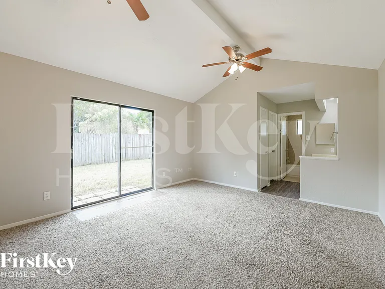 22219 Oakhill Gate Dr — Photo 8