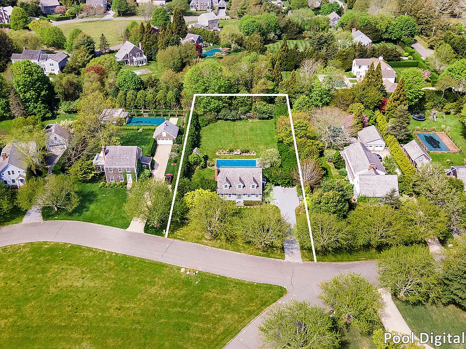 1st image of 7 Ludlow Grn