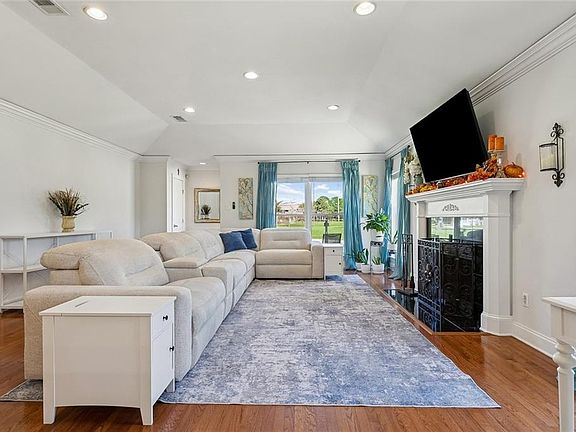 4th image of 9 N Catahoula Ct