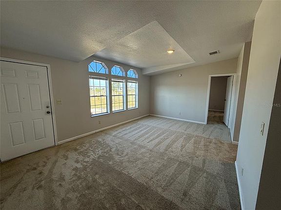 3rd image of 954 Brooke Rd