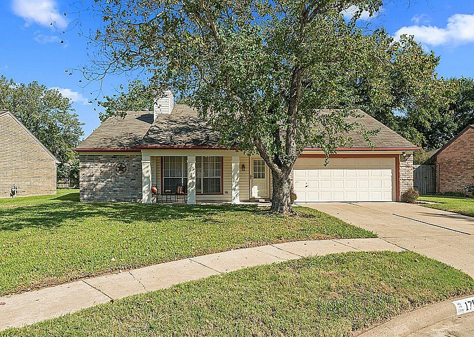 1st image of 17906 Forest Cedars Dr