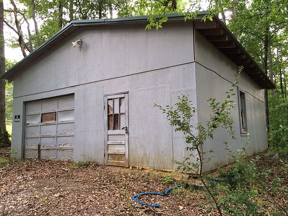 4th image of 3651 Sagamore Dr