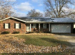 49 W 4th St, Aviston, IL 62216