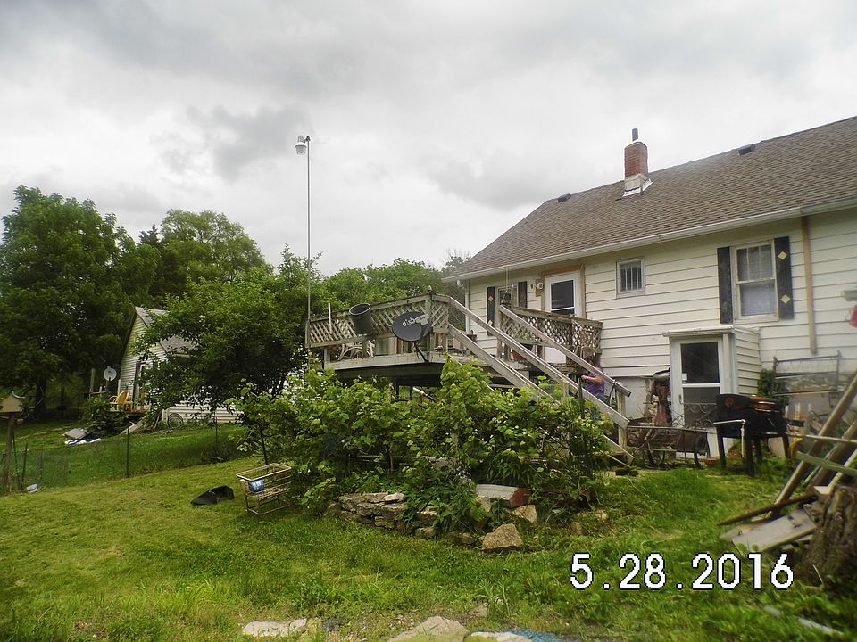 2nd image of 203 S 4th St