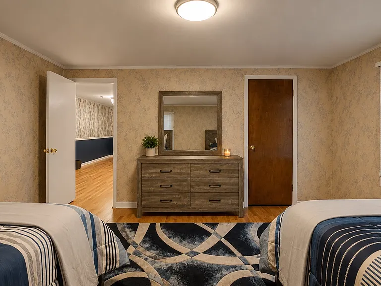 25795 Livingston Cir — Photo 28
