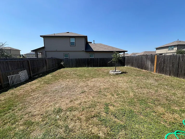 3319 Angus Xing — Photo 20