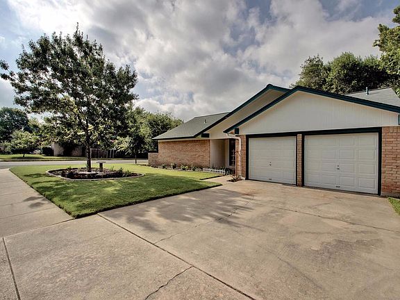 3rd image of 1313 Meadgreen Cir