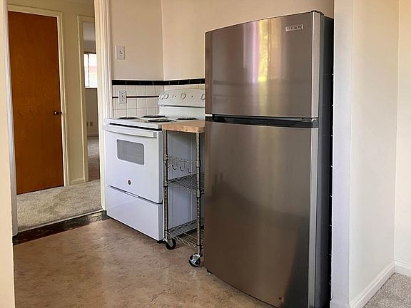 5th image of 6412 Aspen Way #2