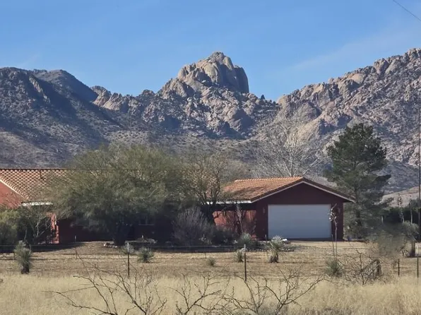 168 W Geneva St, Pearce, AZ 85625