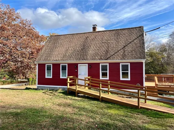 1 Highview Terrace, Ledyard, CT 06339