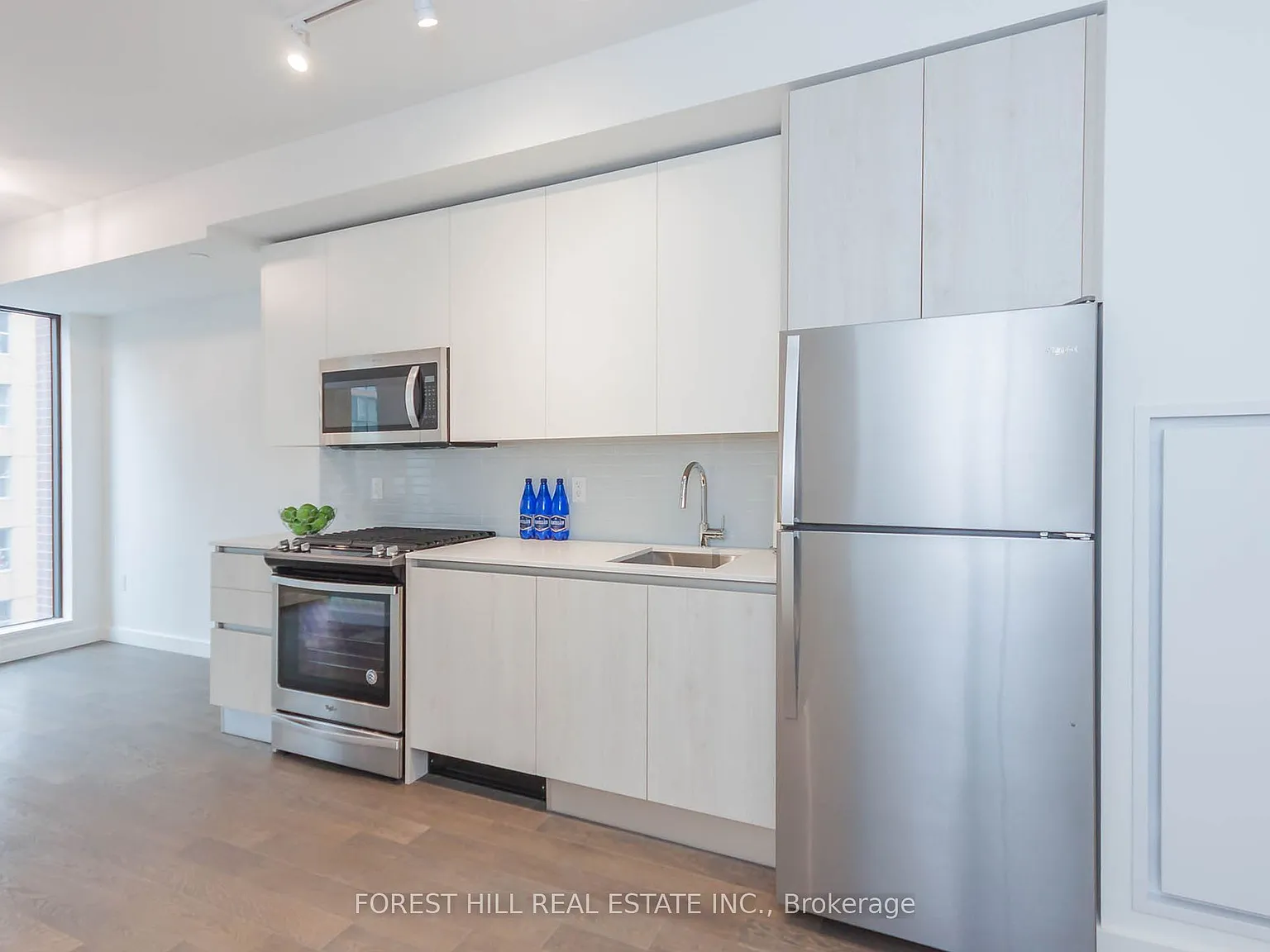 2 bed, $2,650 — Photo 4