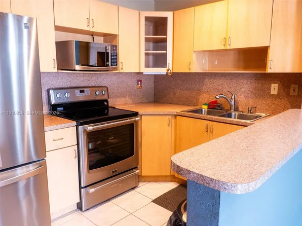 13241 SW 17th Ln APT 23-4, Miami, FL 33175