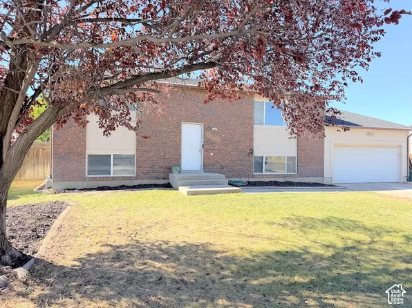5563 S 3925 W, Roy, UT 84067