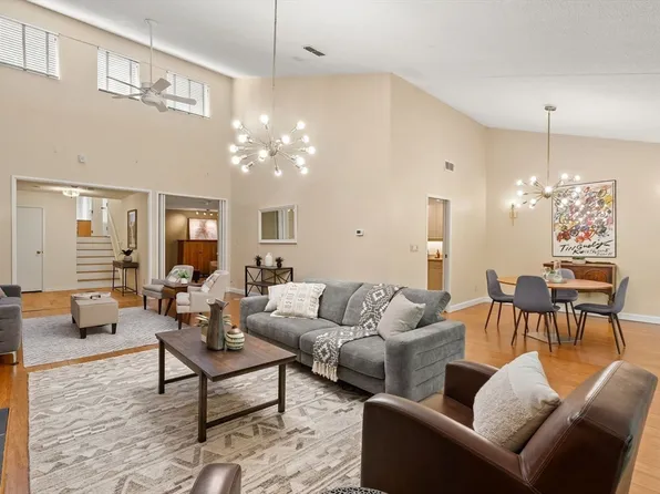 241 Perkins St Unit B102, Boston, MA 02130