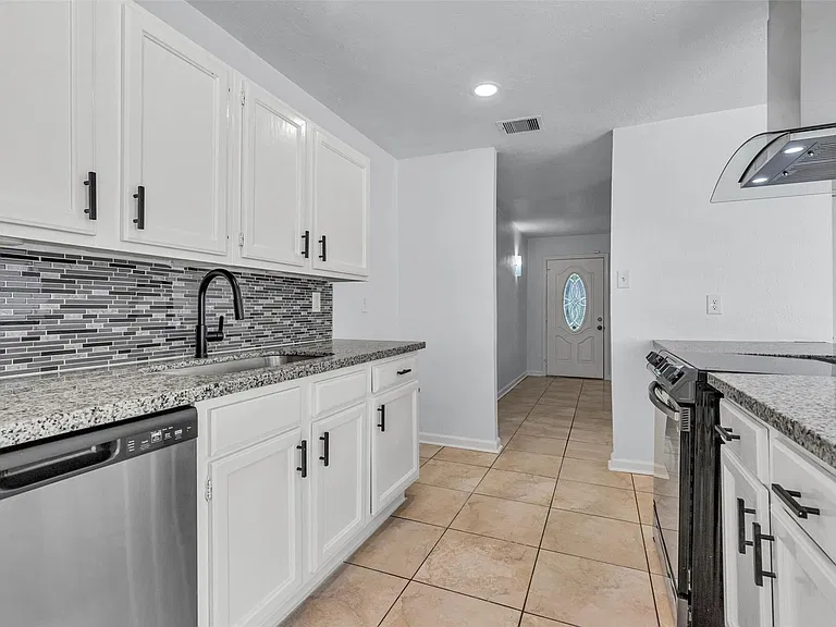 4406 Kacee Dr — Photo 13