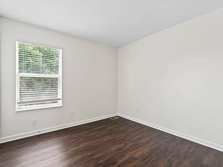 6981 Bennell Dr — Photo 11