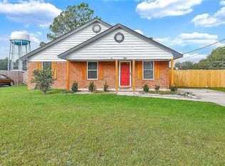 1212 Knotts Dr, Hinesville, GA 31313