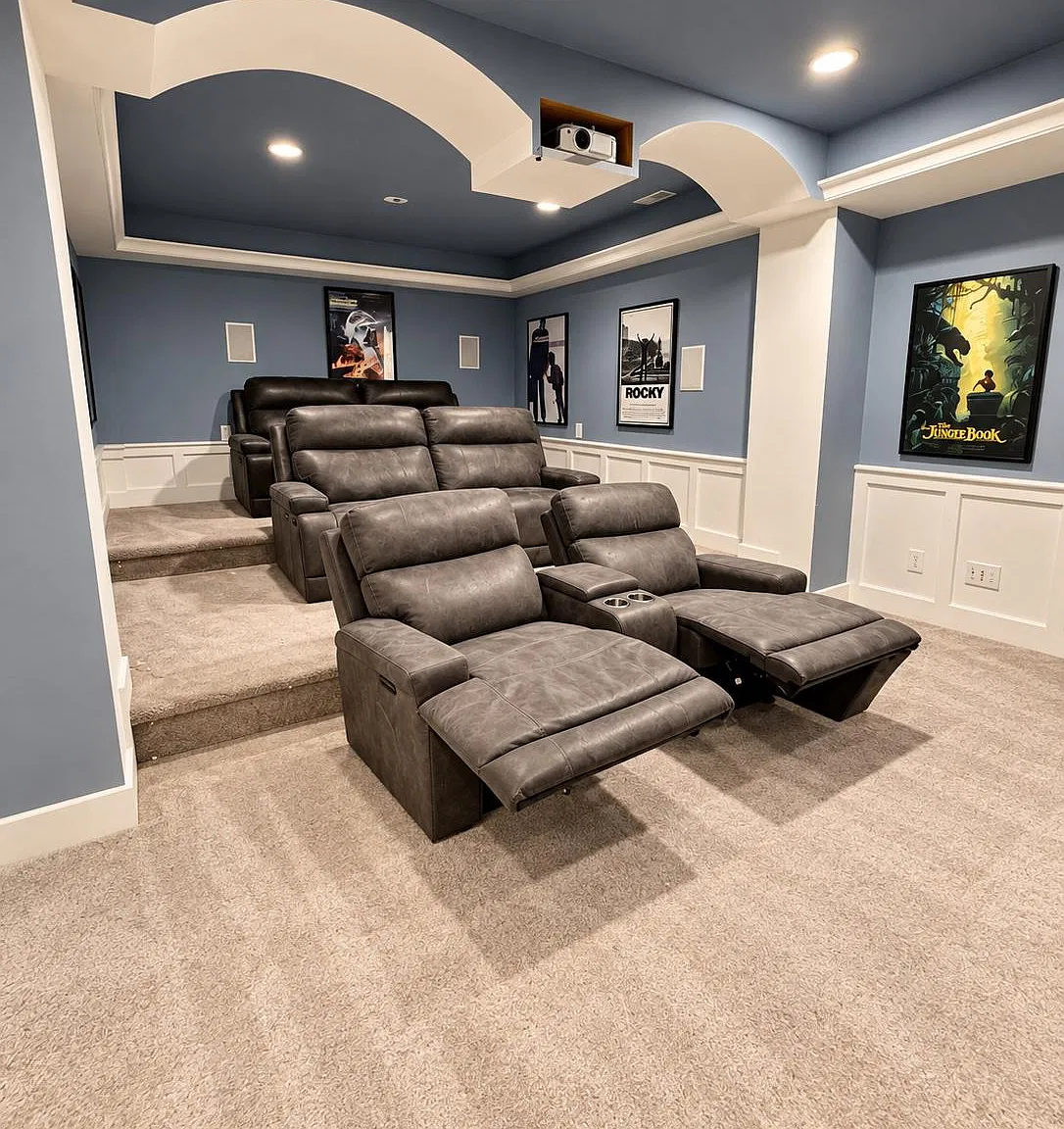 2 bed, 1.0 bath, 2000 sqft, $2,998 — Photo 1