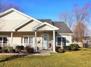 211 1/2 S Pittsburgh St APT 4, Zelienople, PA