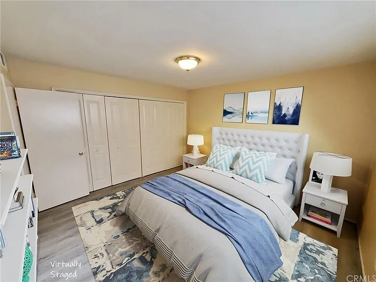 12801 Moorpark St #103 — Photo 16