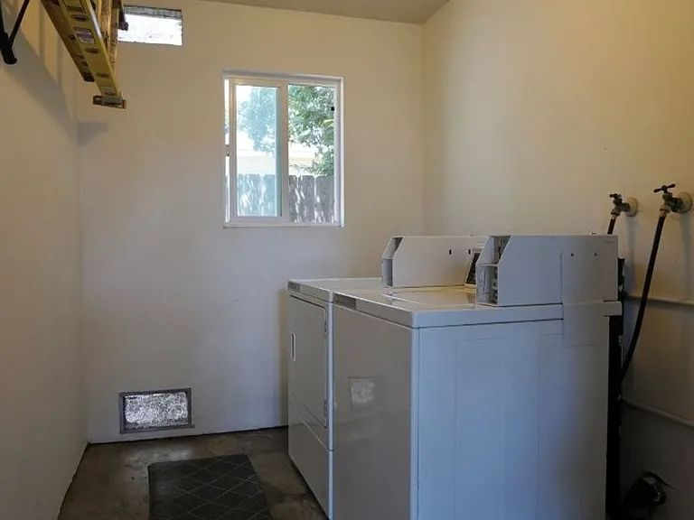 RIV511-525 — Photo 21