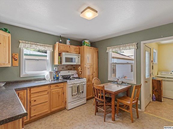 3rd image of 420 S 19th St
