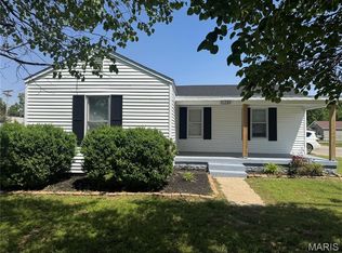 120 Broadway Ave, Sikeston, MO 63801