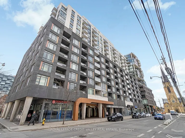 525 Adelaide St W #1732 — Photo 1