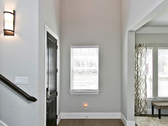 3rd image of 3037 Hurstwood Dr