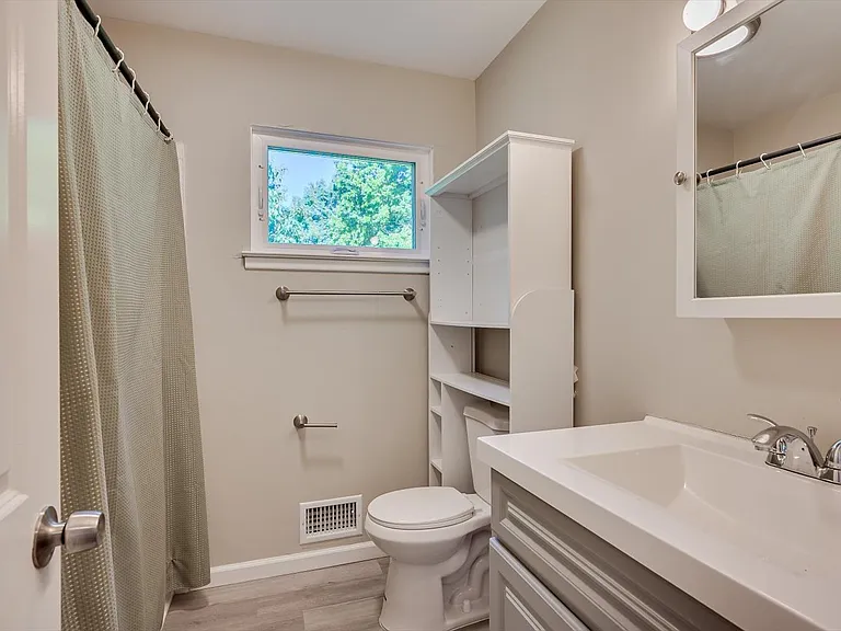 15 Woodmere St #15 — Photo 10