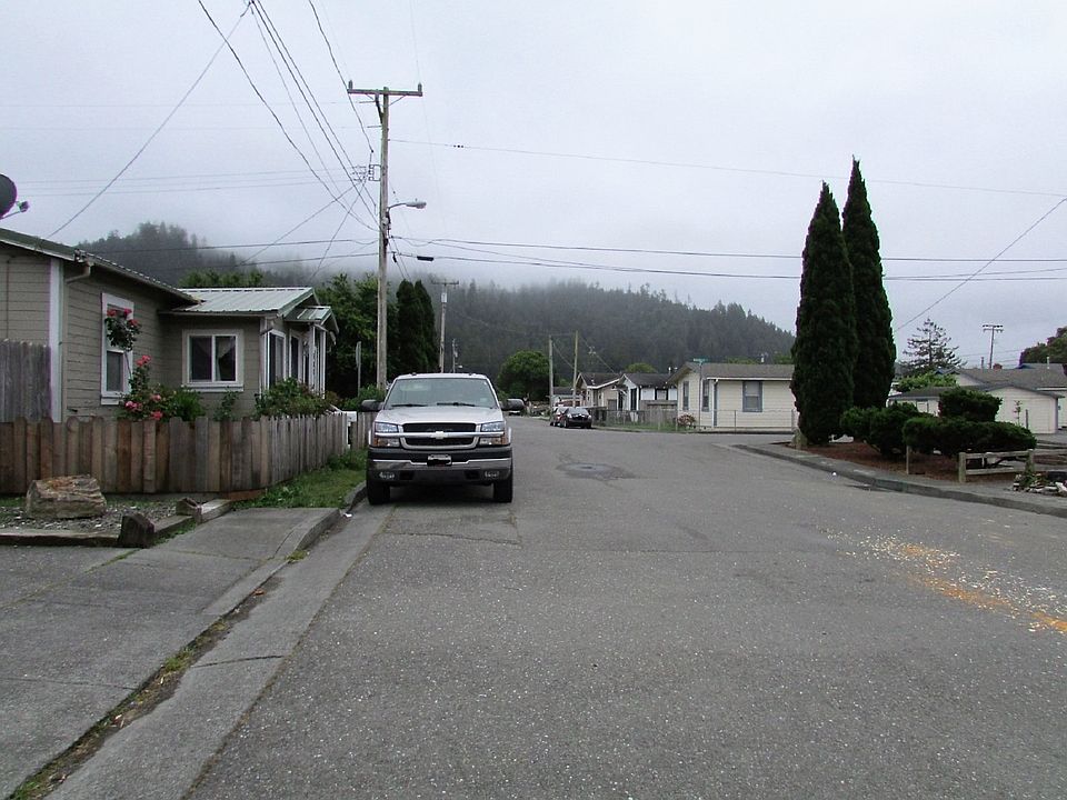 2nd image of 236 2nd Ave