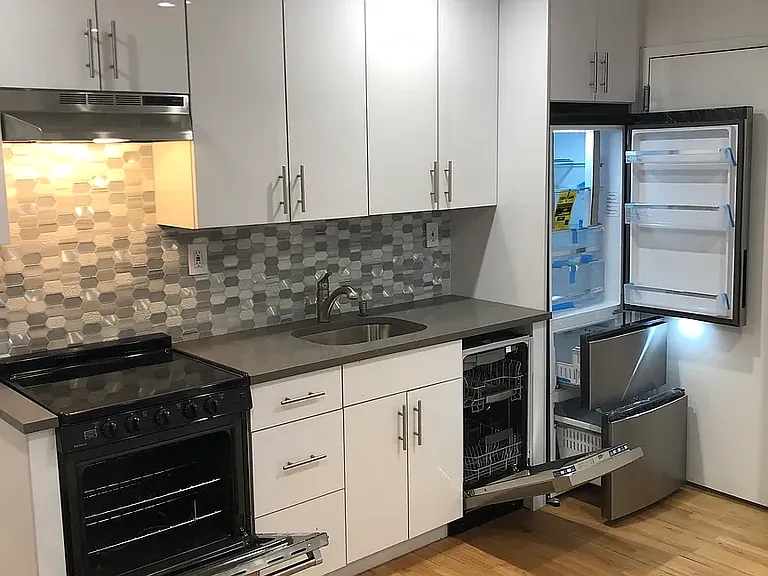 11 Charles St #7 — Photo 3