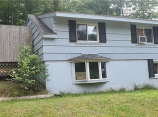 5 Pawtucket Ave, Glocester, RI 02814