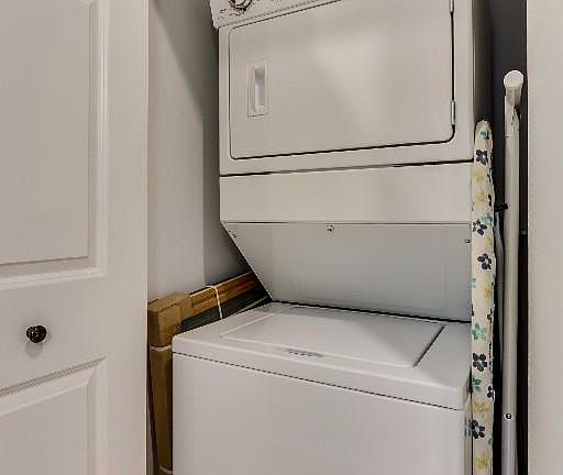2nd image of 1267 N Honore St APT 1A