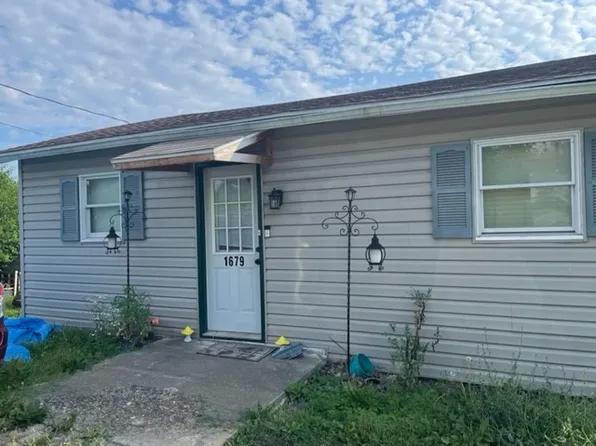 1679 1/2 E Maiden St, Washington, PA 15301